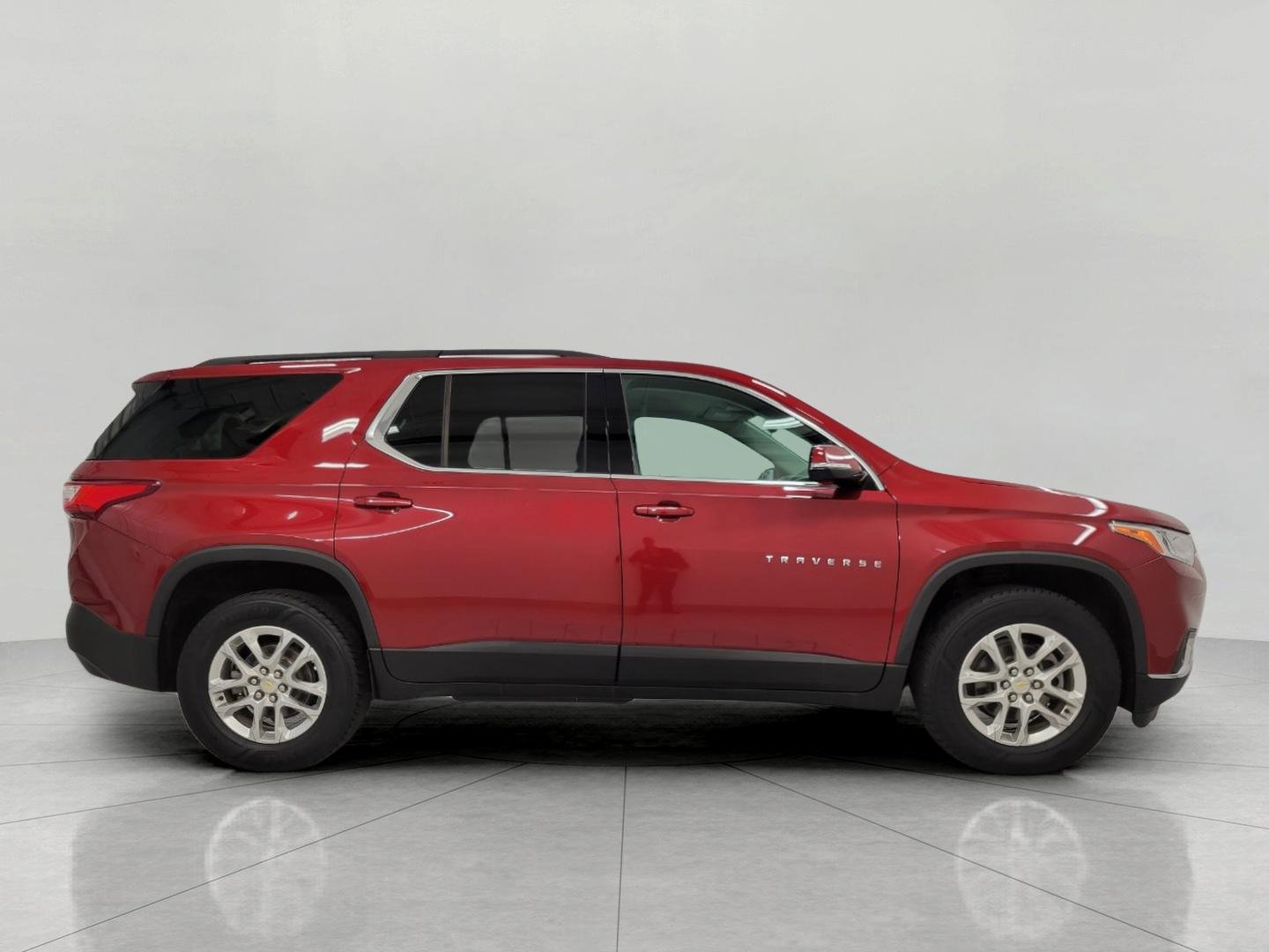 Used 2020 Chevrolet Traverse LT w/ LPO, Floor Liner Package AWD/4WD image 12
