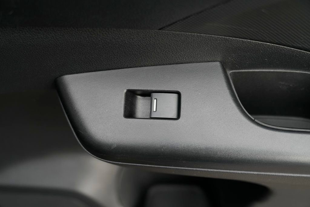 Used 2015 Honda CR-V LX image 34