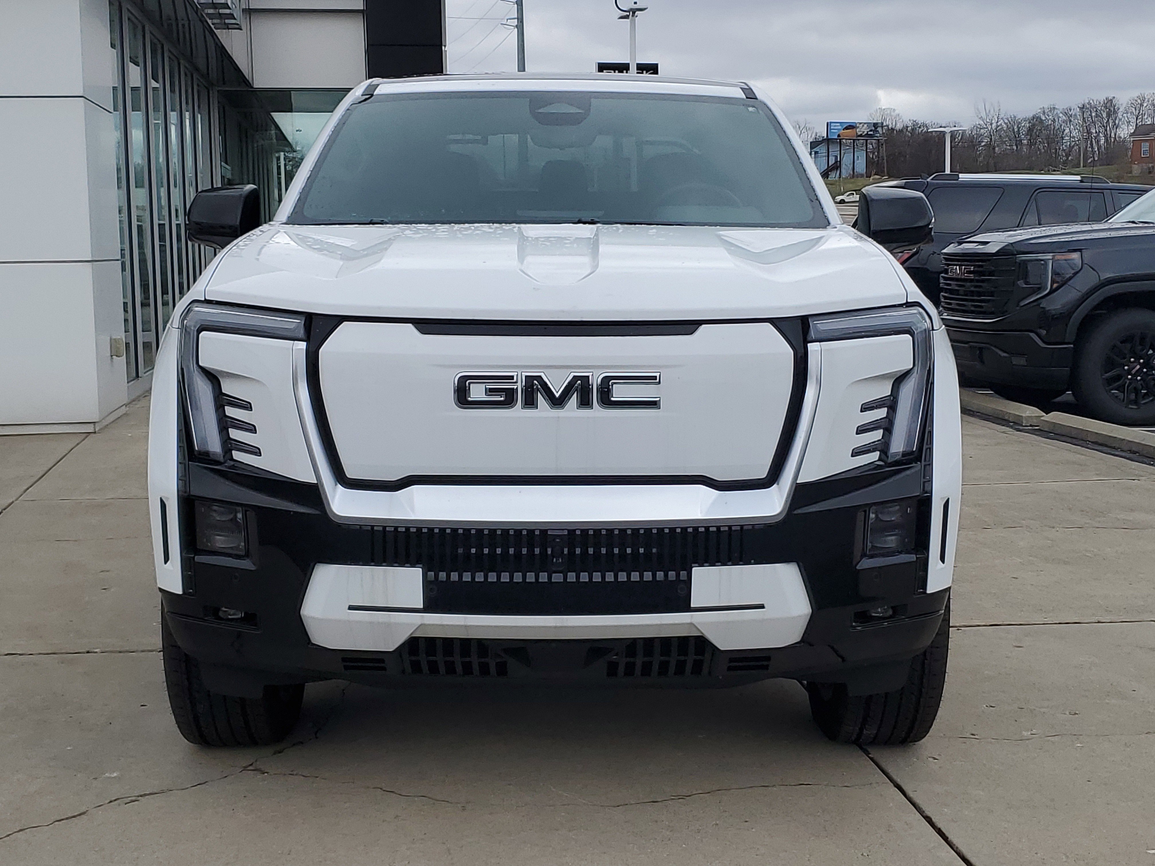 New 2025 GMC Sierra EV Denali image 2