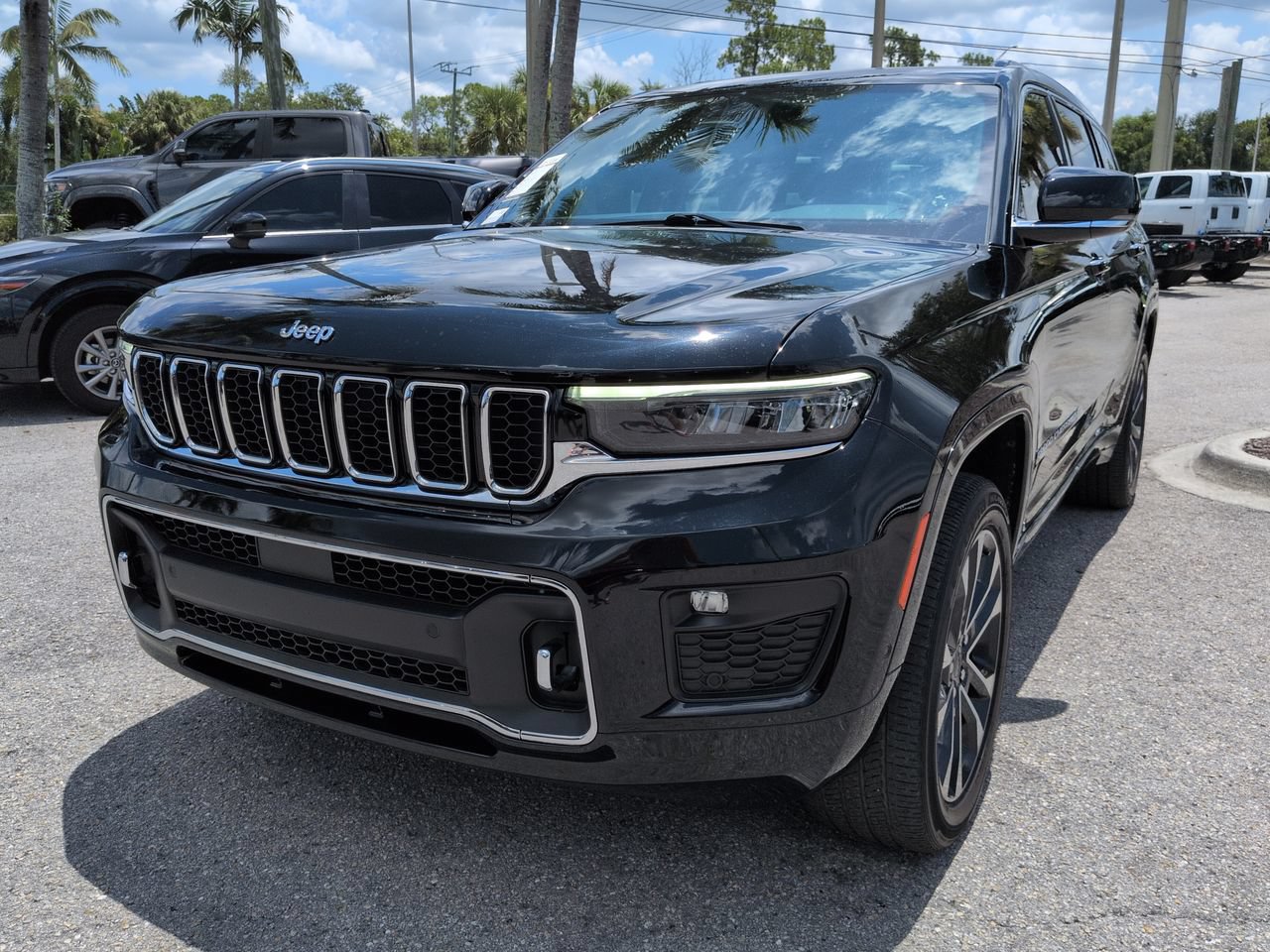 Used 2021 Jeep Grand Cherokee L Overland w/ Luxury Tech Group IV RWD image 9