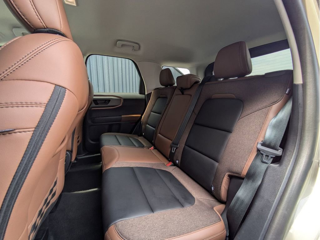 Certified 2025 Ford Bronco Sport Outer Banks w/ Outer Banks Tech Package+ AWD/4WD image 27