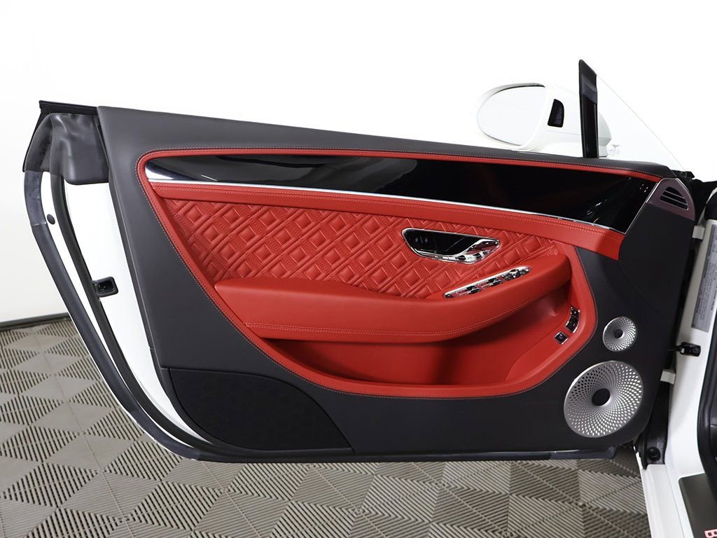 Used 2023 Bentley Continental GT Azure image 32