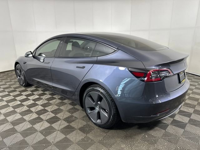 Used 2023 Tesla Model 3 Standard Range image 5
