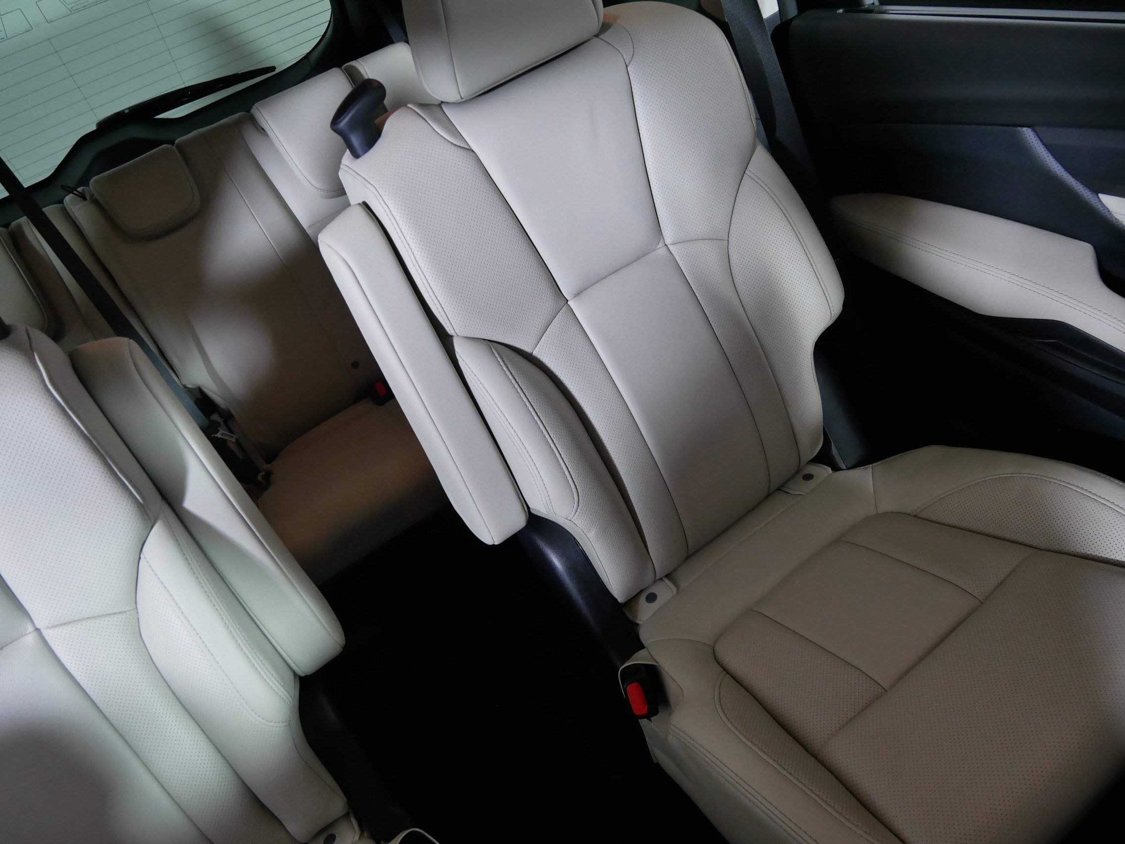 Used 2021 Subaru Ascent Limited w/ Popular Package #2 image 14