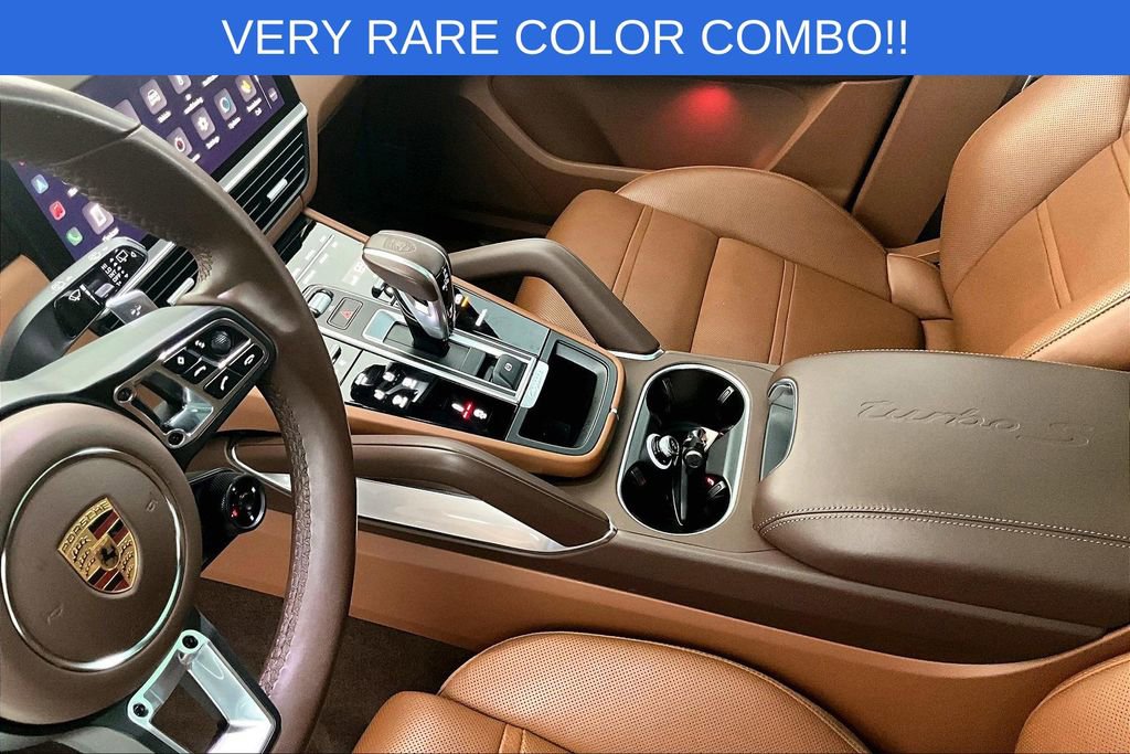 Used 2022 Porsche Cayenne Turbo S image 19