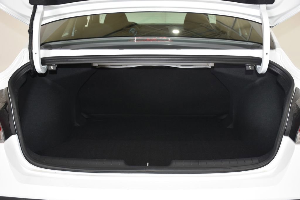 New 2026 Hyundai Elantra Sport image 30