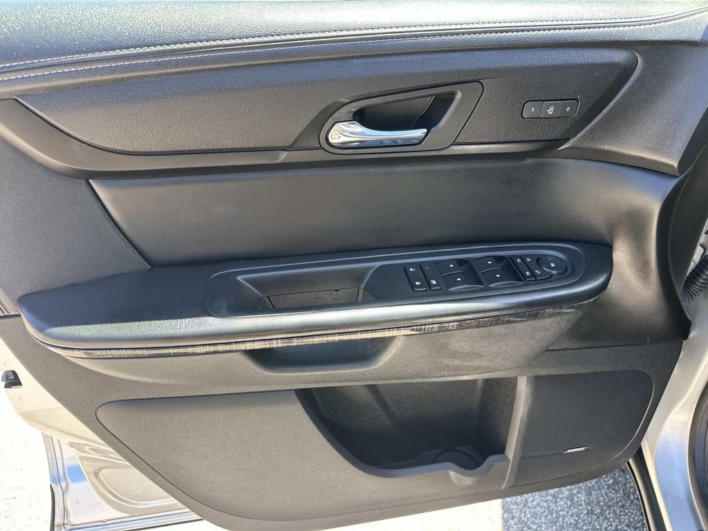 Used 2014 GMC Acadia SLT AWD/4WD image 17