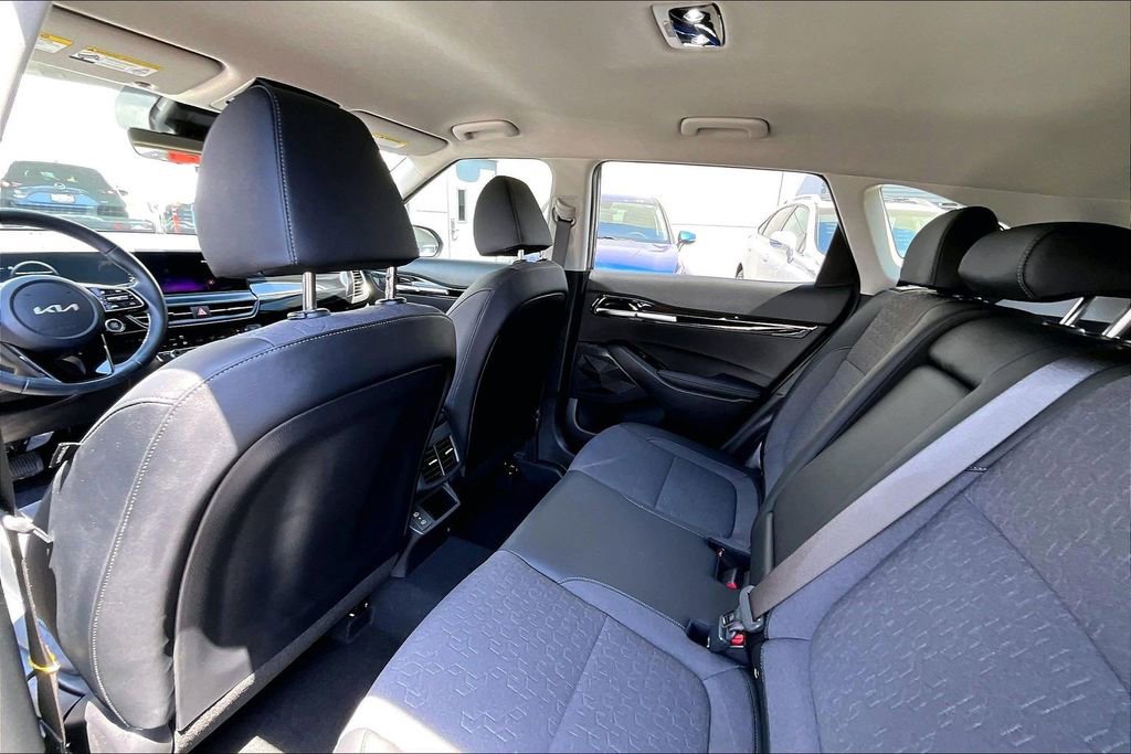 Used 2024 Kia Seltos S FWD image 18
