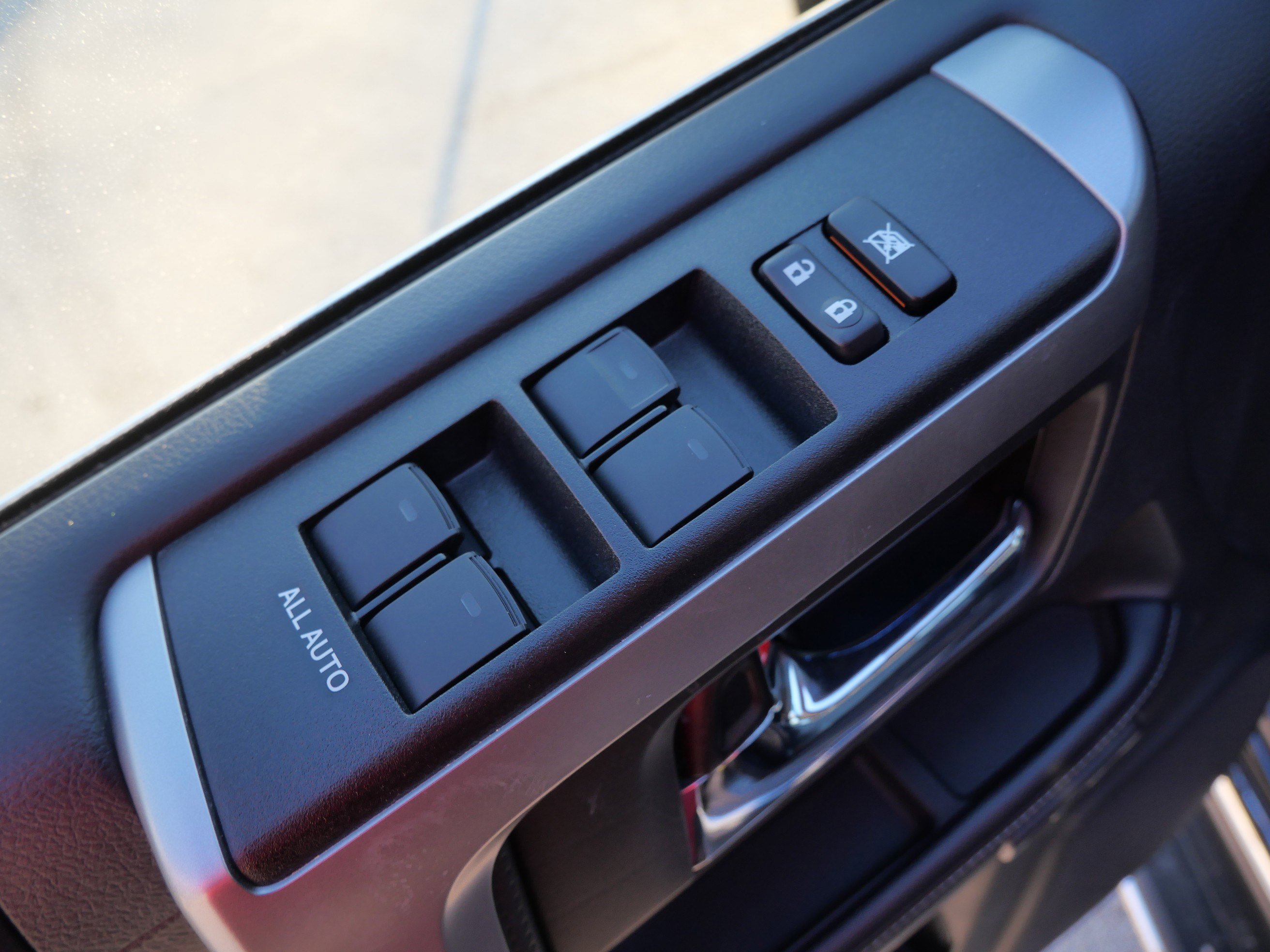 Used 2023 Toyota 4Runner Limited image 19