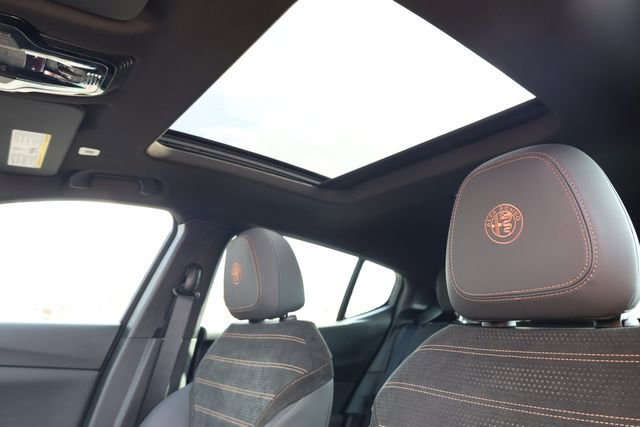 New 2025 Alfa Romeo Tonale image 24