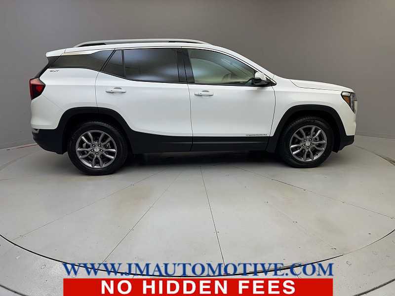 Used 2024 GMC Terrain SLT AWD/4WD image 6