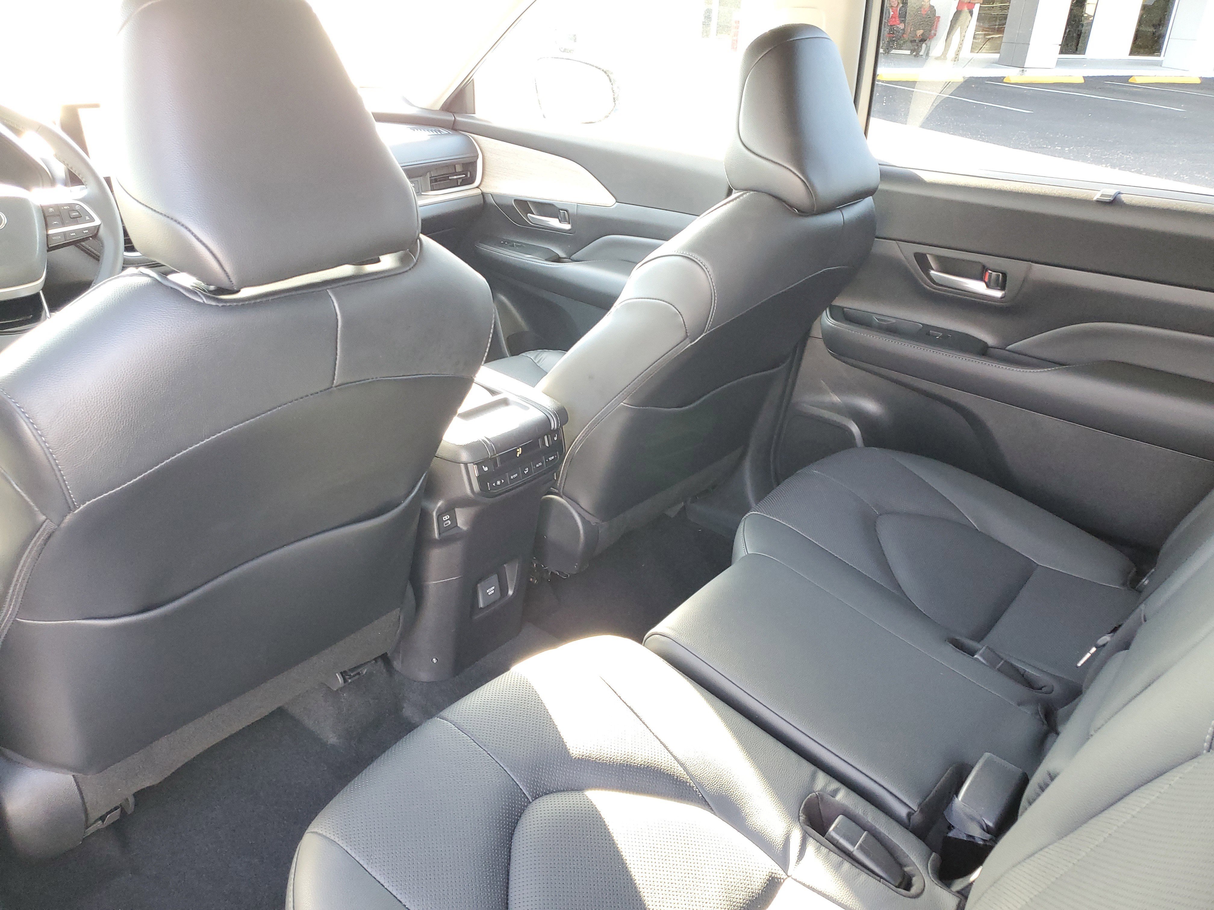 Certified 2024 Toyota Grand Highlander Limited image 10