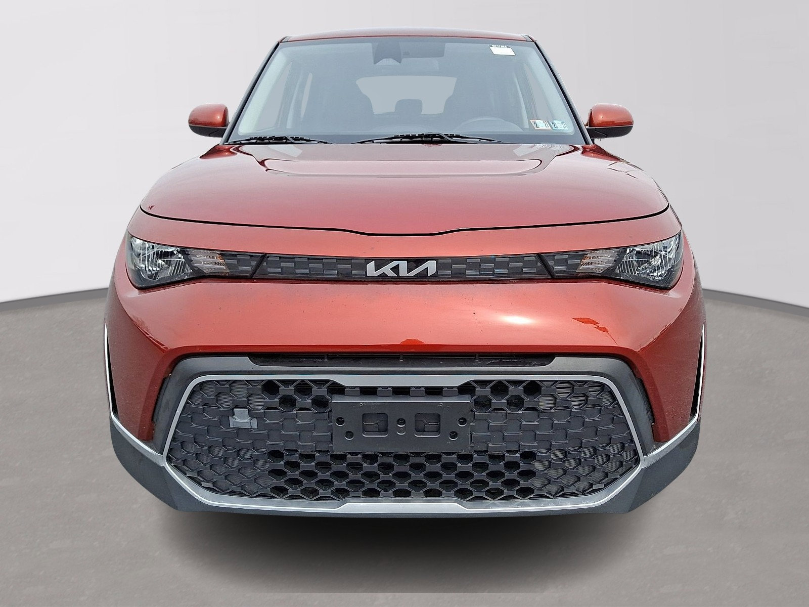 Used 2023 Kia Soul LX image 2