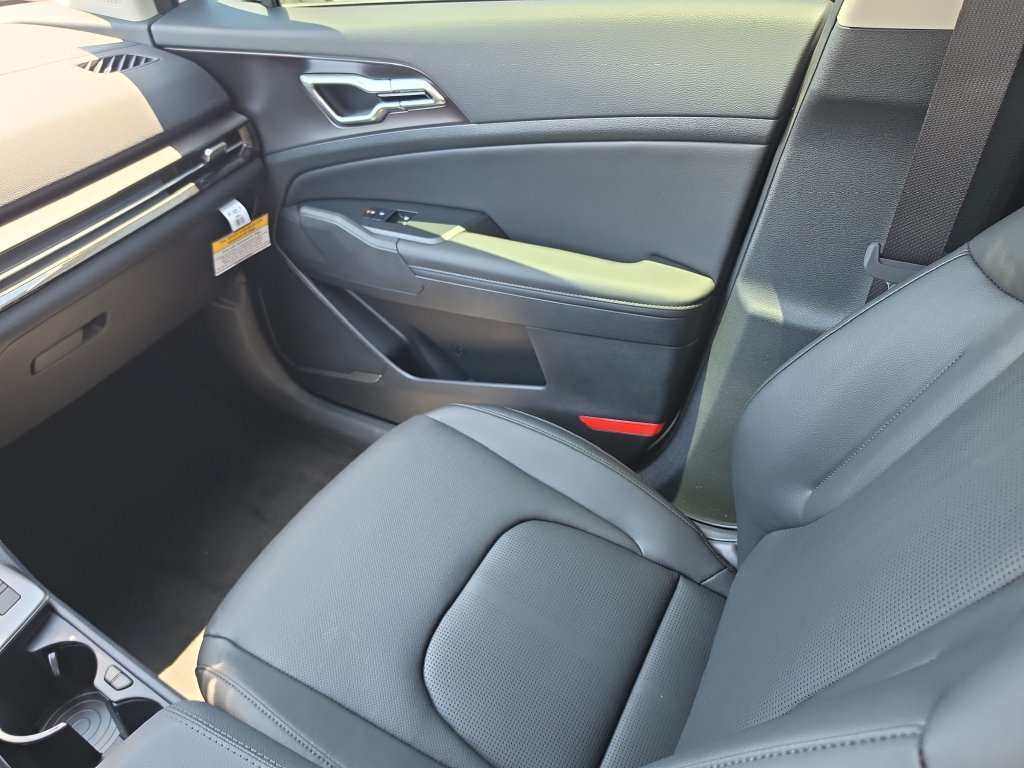 New 2026 Kia Sportage EX AWD/4WD image 16