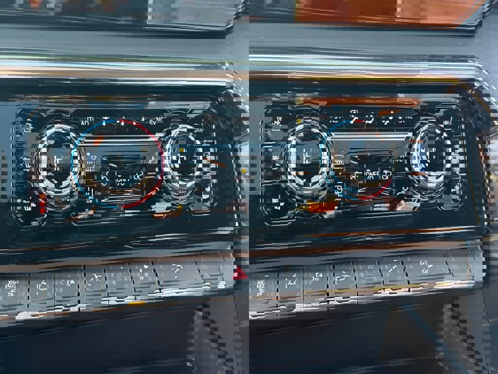 New 2026 GMC Sierra 2500 Denali Ultimate image 18