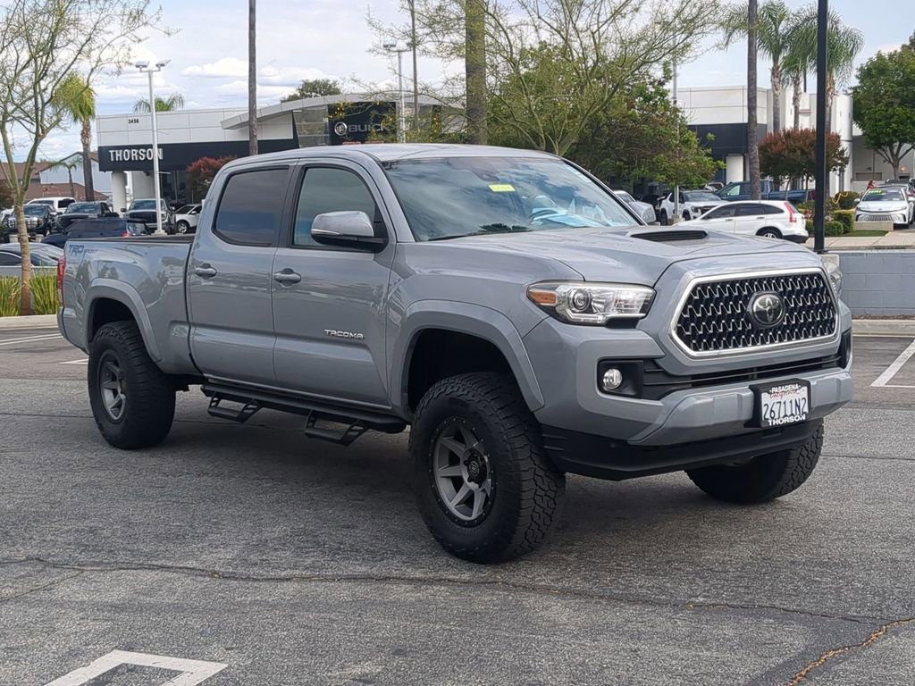 Used 2018 Toyota Tacoma TRD Sport RWD image 9