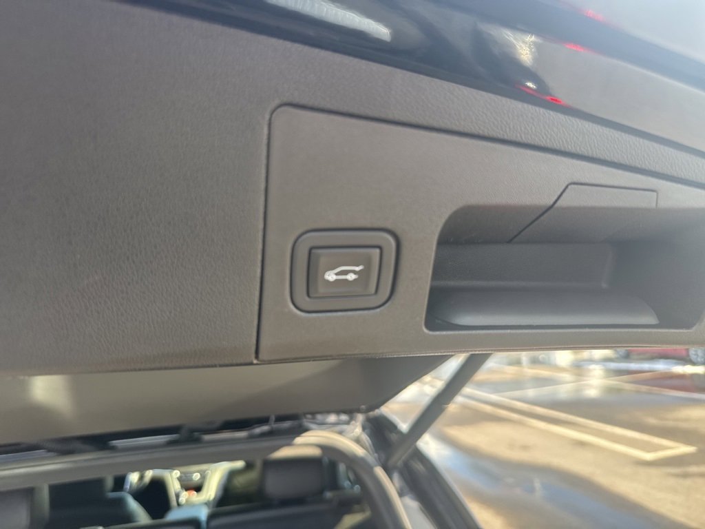 Certified 2023 Cadillac XT5 Premium Luxury image 11