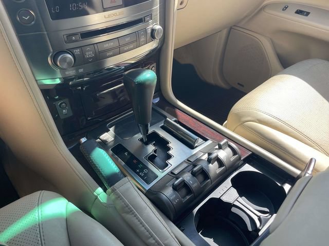 Used 2010 Lexus LX 570 4WD w/ Luxury Pkg image 30