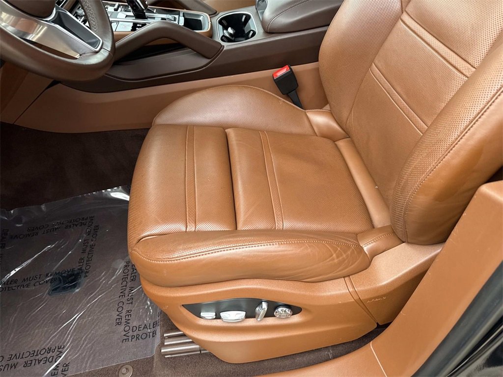 Used 2021 Porsche Cayenne S image 17