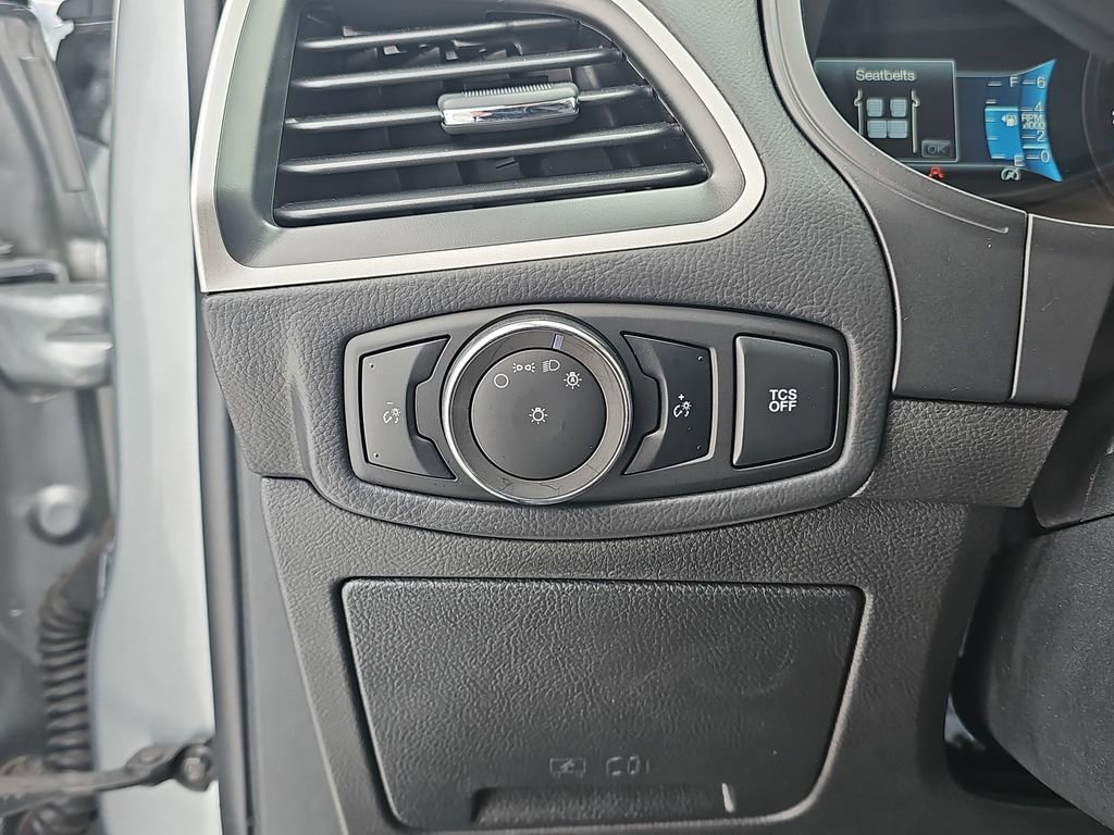 Used 2024 Ford Edge SEL image 22