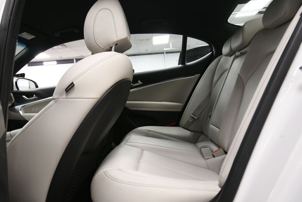 Used 2025 Genesis G70 2.5T AWD/4WD image 21