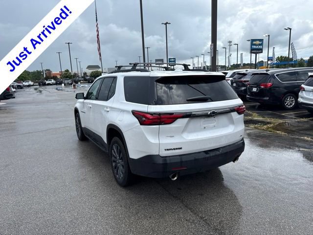 Used 2023 Chevrolet Traverse RS w/ LPO, 'HIT The Road' Package FWD image 5