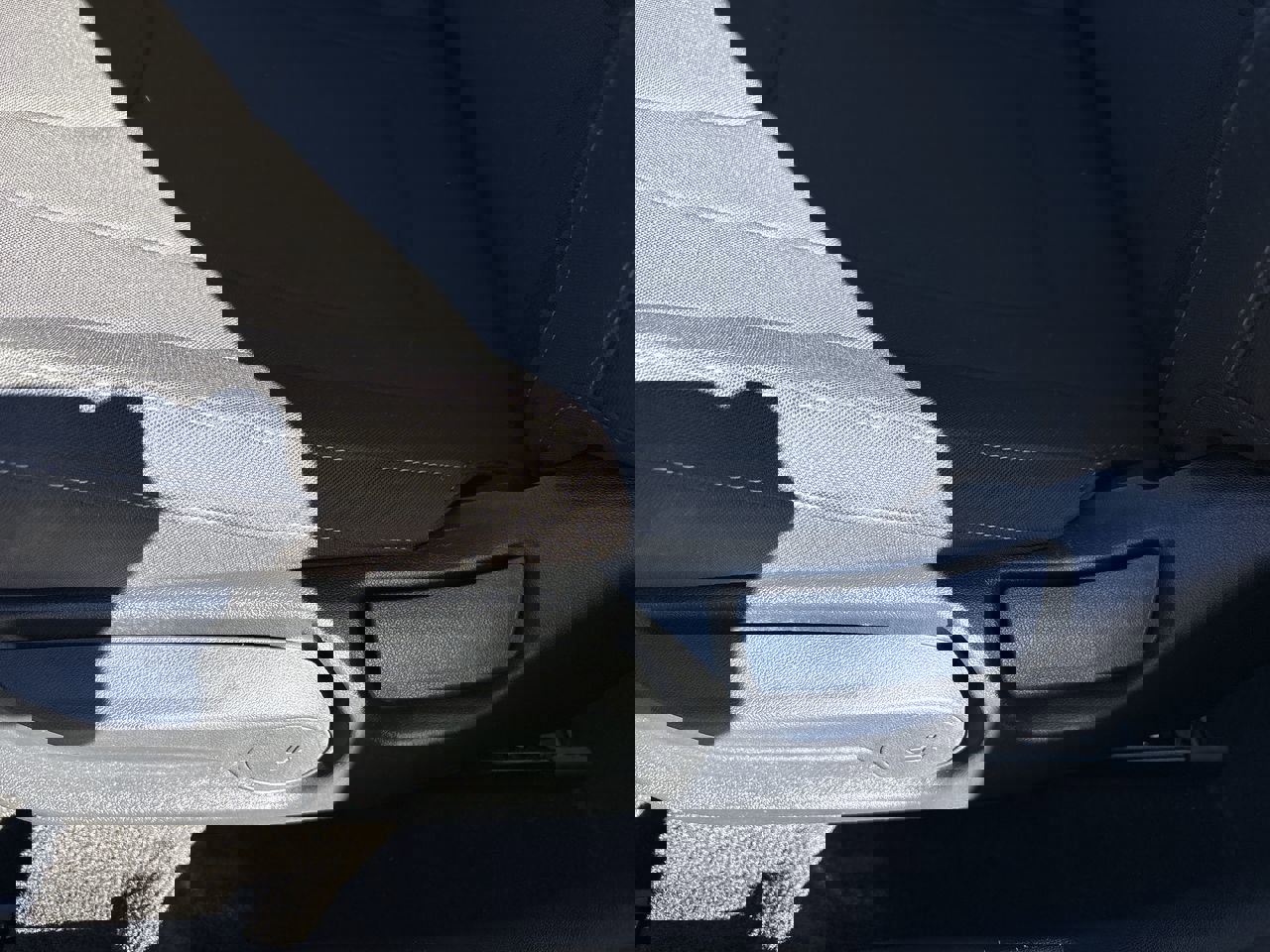 Used 2024 Hyundai Elantra SEL FWD image 13