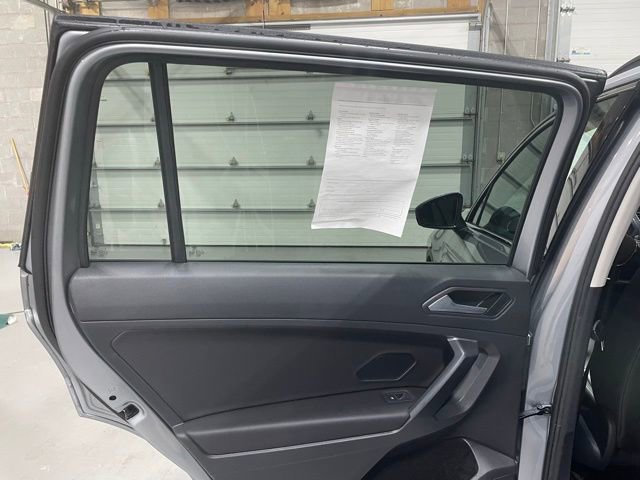 Certified 2021 Volkswagen Tiguan SE image 15