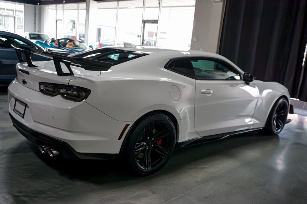 Used 2020 Chevrolet Camaro ZL1 image 33