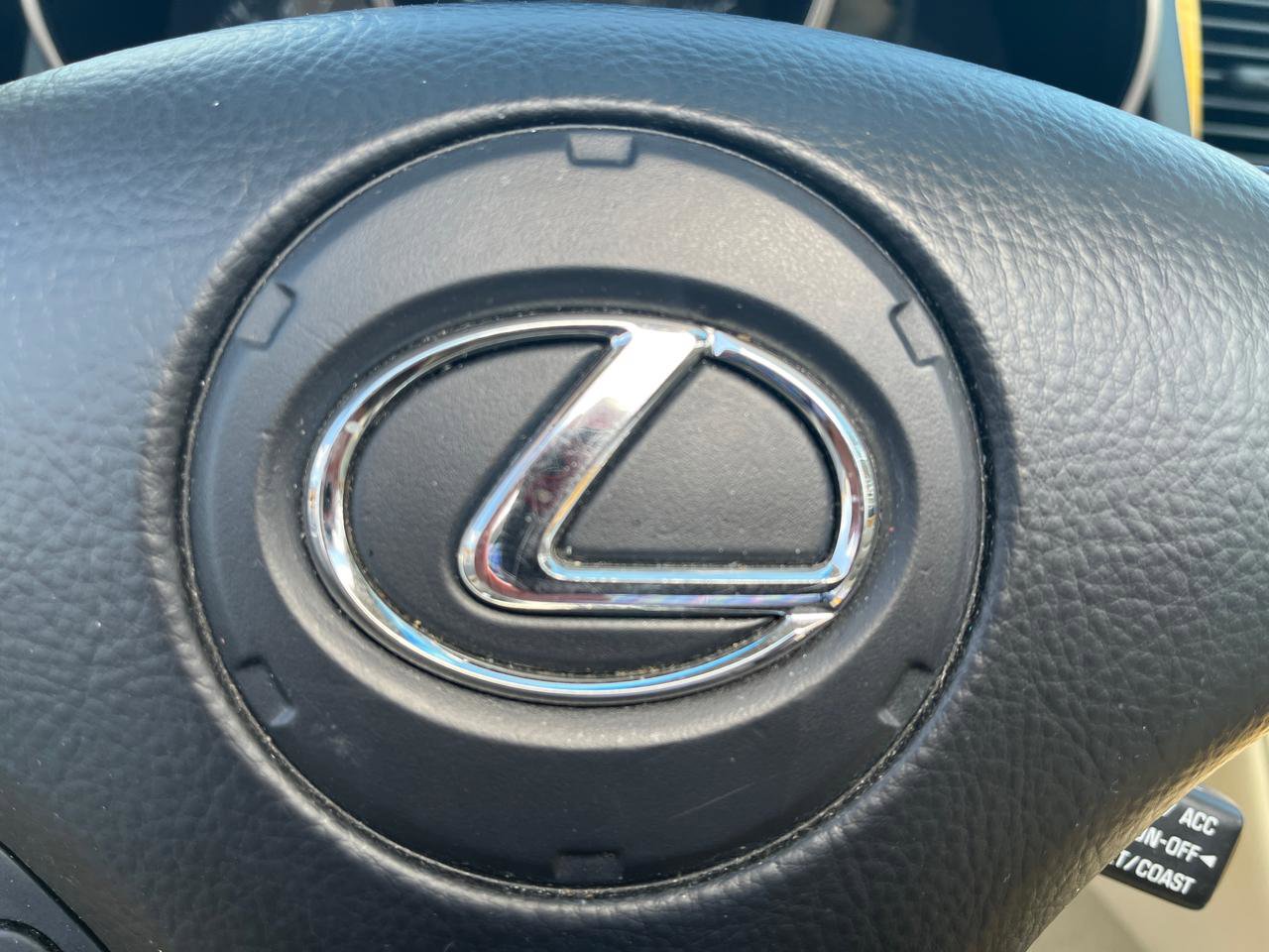 Used 2005 Lexus SC 430 Convertible image 36