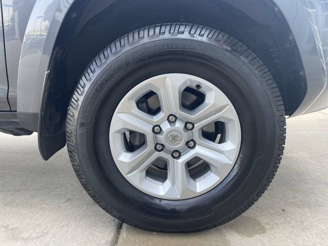 Used 2022 Toyota 4Runner SR5 Premium w/ Moonroof Package AWD/4WD image 42