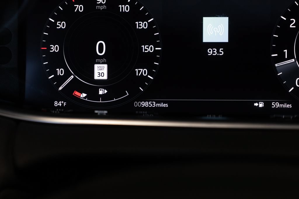 Used 2021 Land Rover Range Rover Evoque SE AWD/4WD image 28