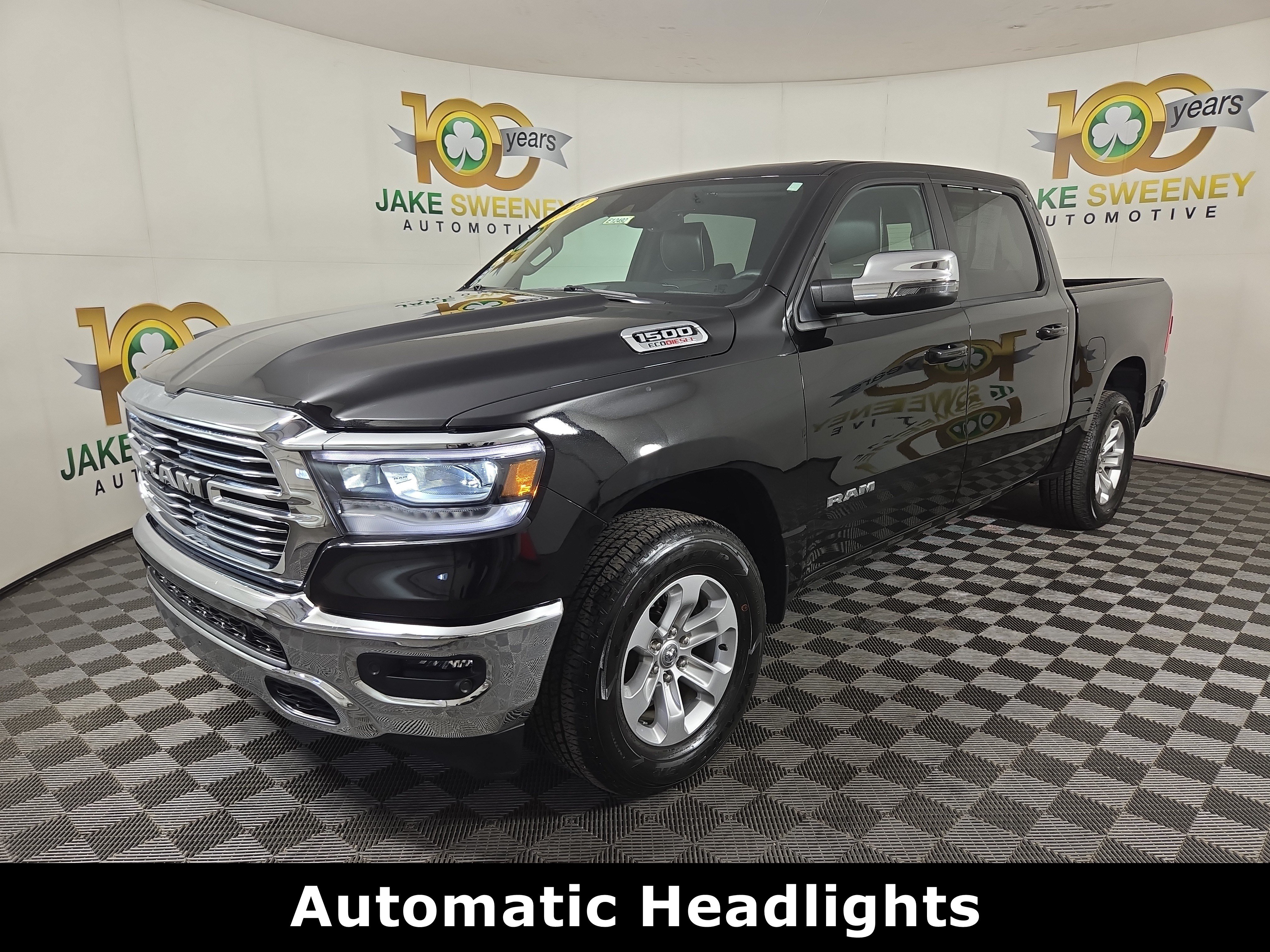 Used 2023 RAM 1500 Laramie AWD/4WD image 4