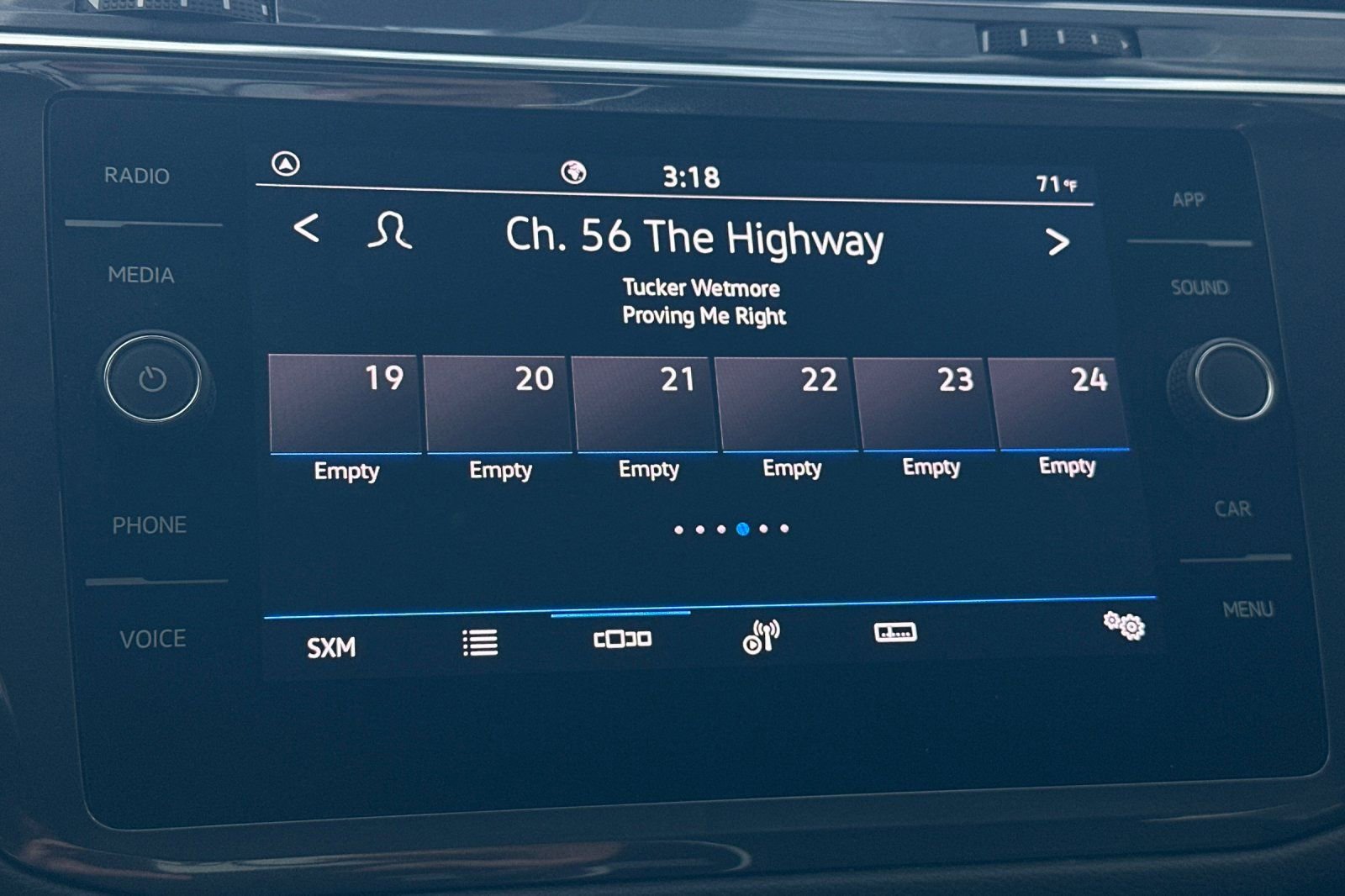 Certified 2023 Volkswagen Tiguan SE image 19