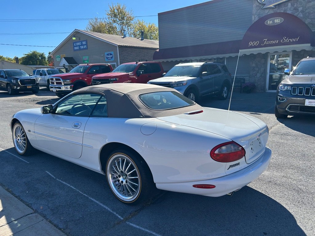Used 1998 Jaguar XK8 Convertible image 5