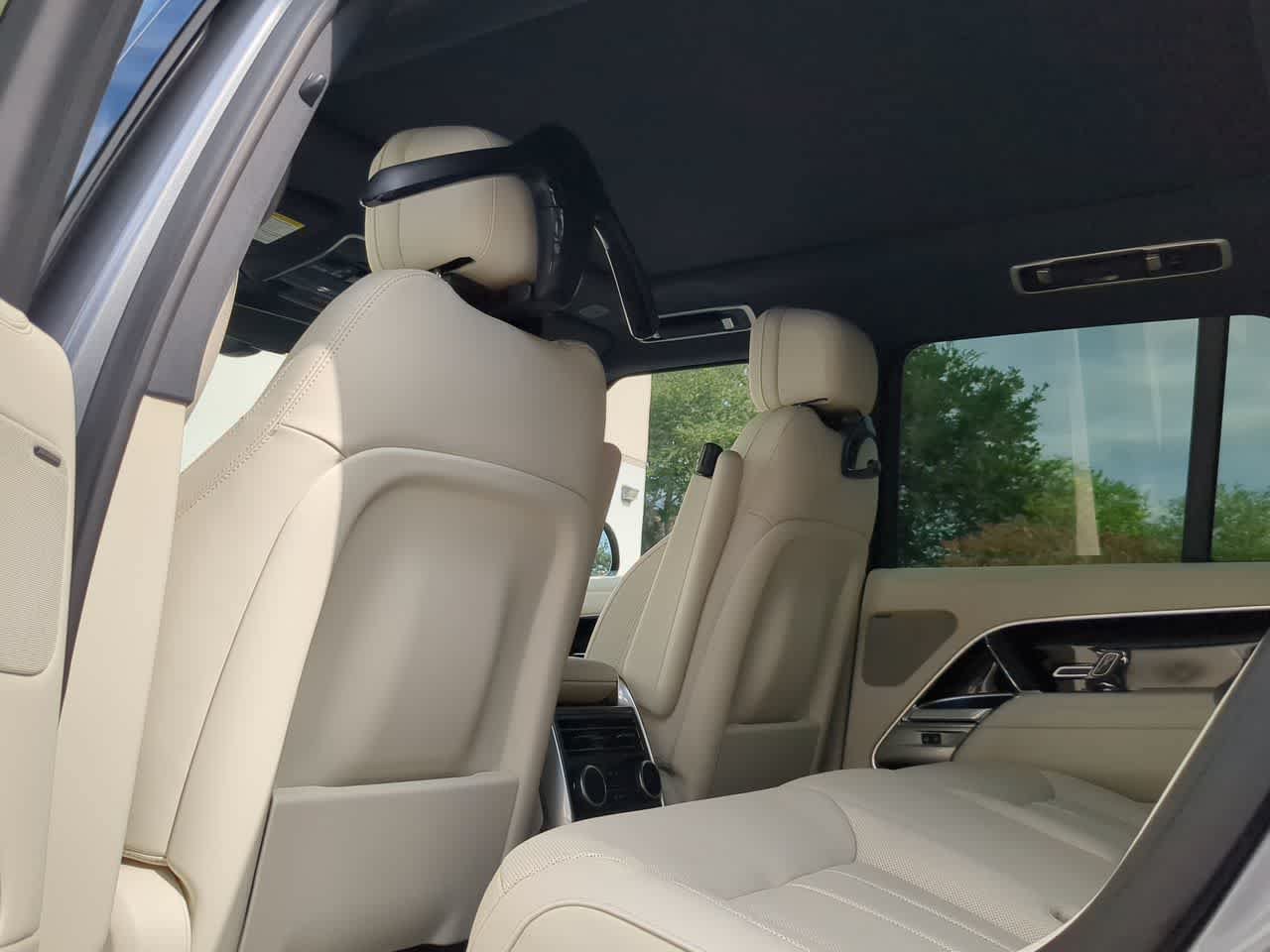New 2026 Land Rover Range Rover SE AWD/4WD image 19