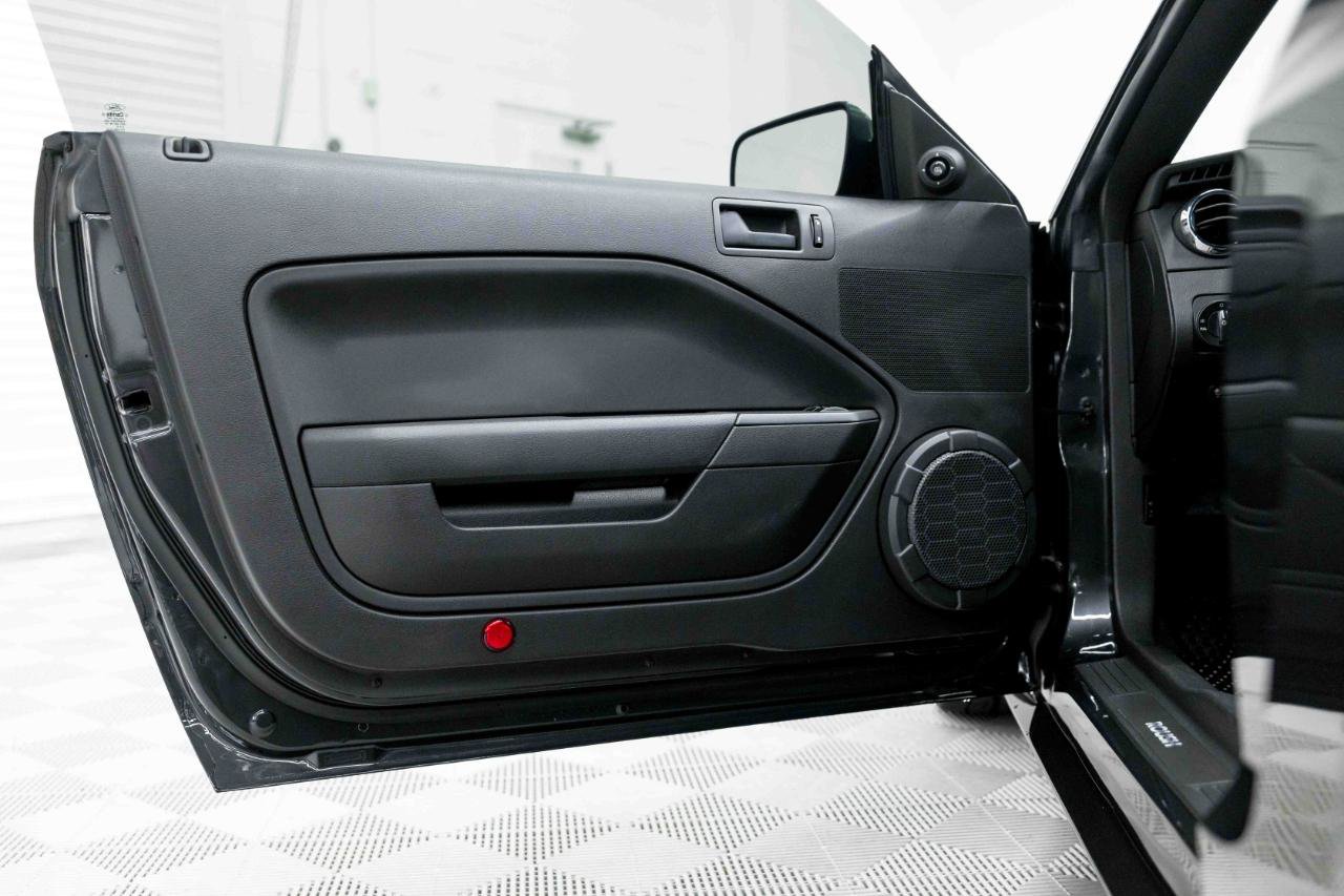 Used 2007 Ford Mustang GT RWD image 45