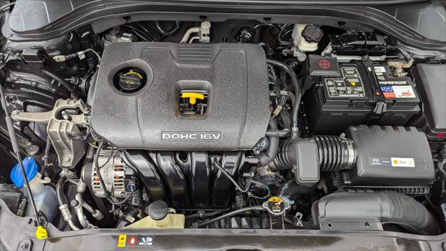 Used 2017 Hyundai Elantra SE FWD image 30