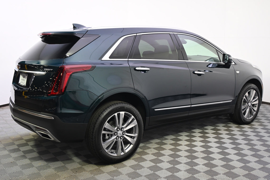 New 2026 Cadillac XT5 Premium Luxury w/ LPO, Floor Liner Package AWD/4WD image 7