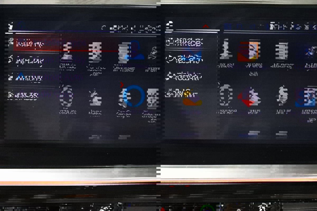 Used 2024 BMW Z4 M40i w/ Premium Package image 50