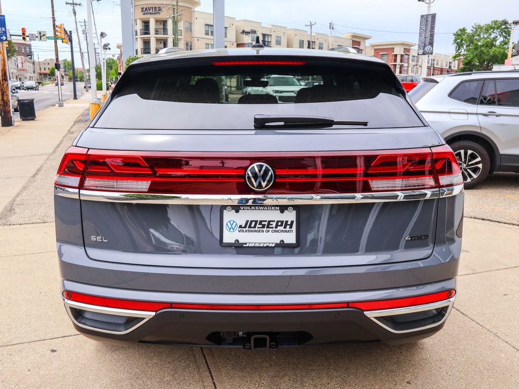 New 2026 Volkswagen Tiguan SE R-Line AWD/4WD image 4