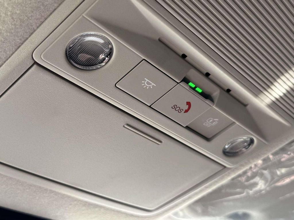 New 2026 Nissan Kicks SR w/ Cold Weather Package AWD/4WD image 12