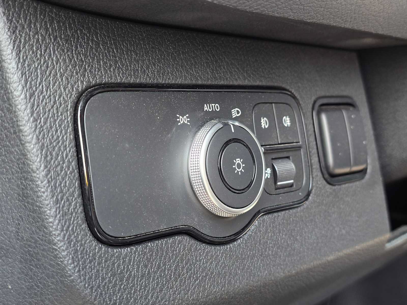 Used 2024 Mercedes-Benz Sprinter 3500 image 20