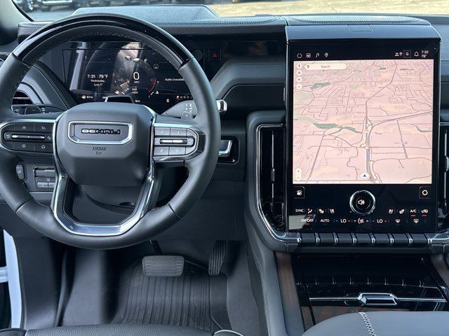 New 2026 GMC Yukon Denali w/ Denali Reserve Package AWD/4WD image 10