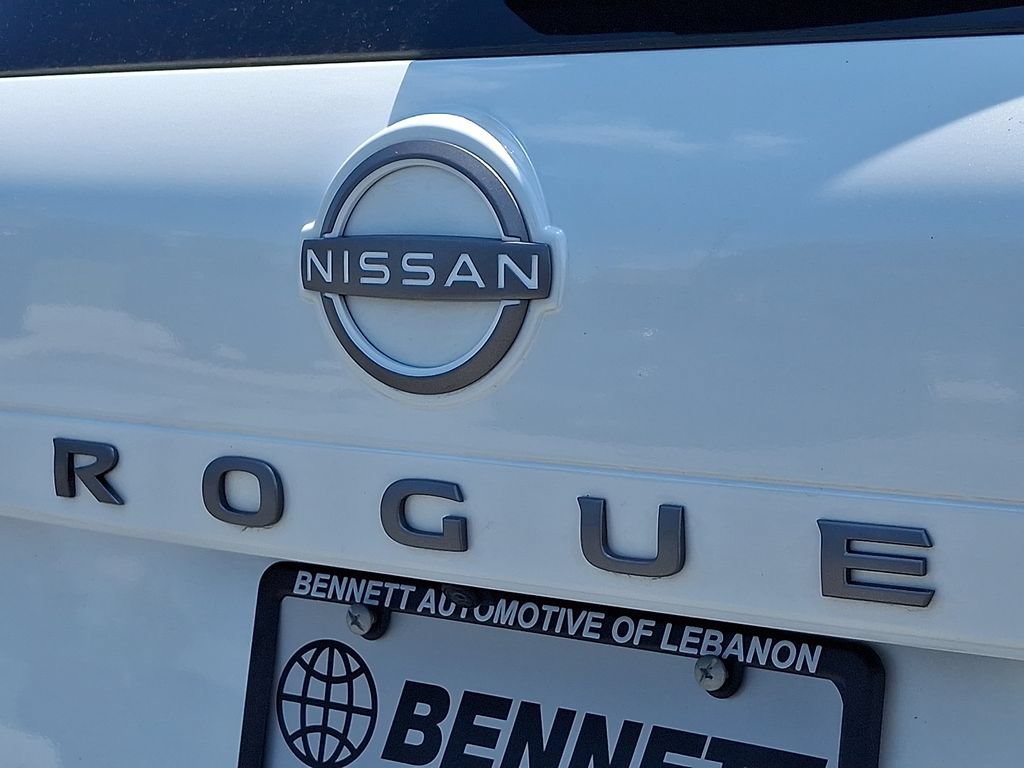 Used 2025 Nissan Rogue SV AWD/4WD image 29