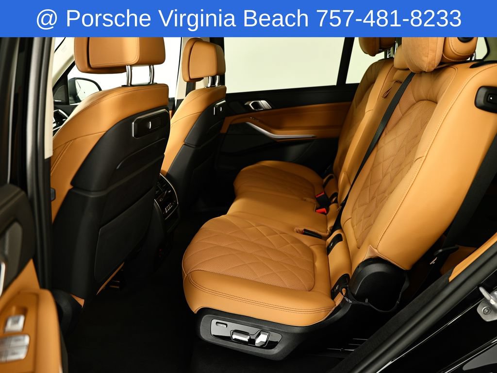 Used 2025 BMW X7 xDrive40i w/ Premium Package AWD/4WD image 28