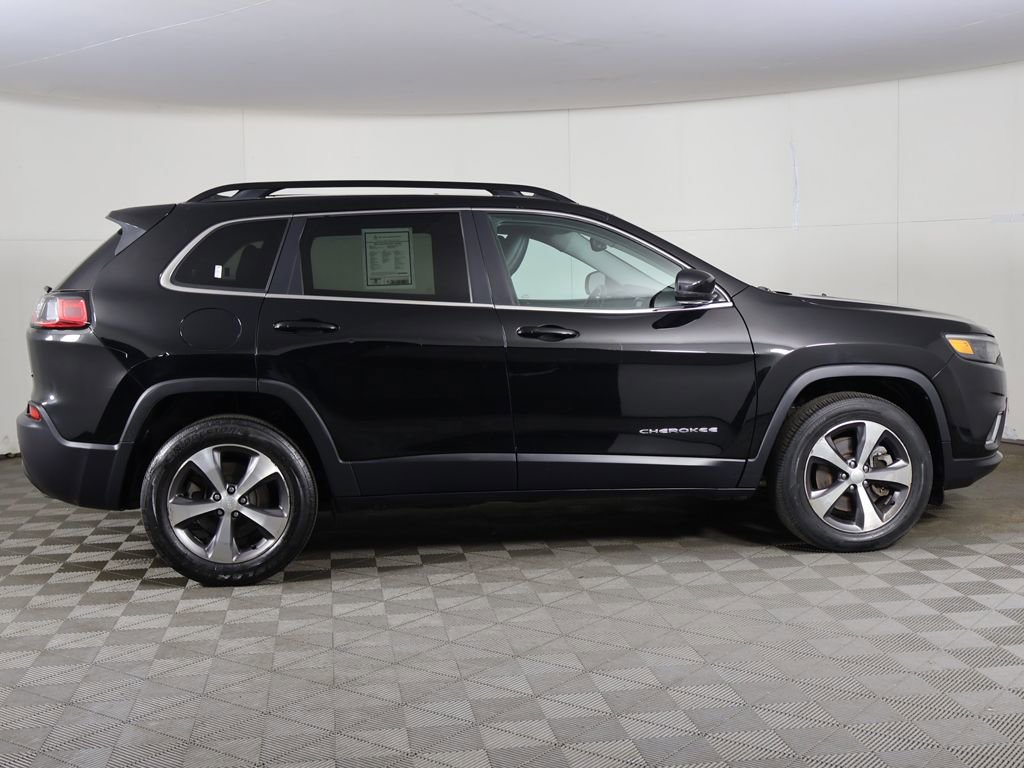 Used 2022 Jeep Cherokee Limited image 18