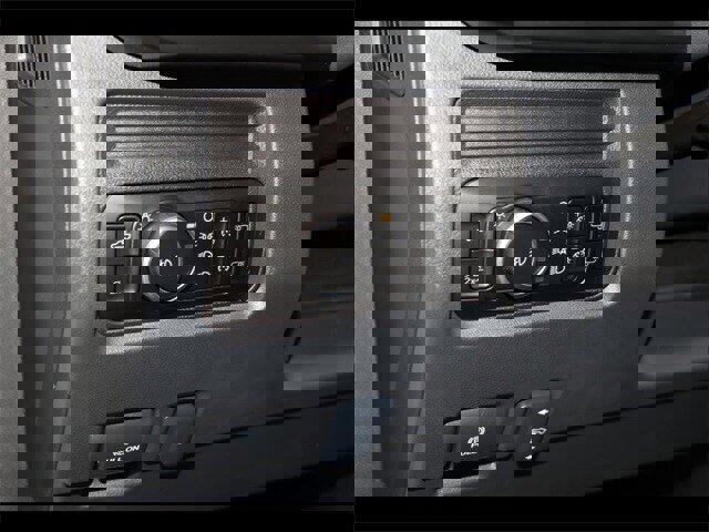 New 2025 Ford F350 Lariat image 31