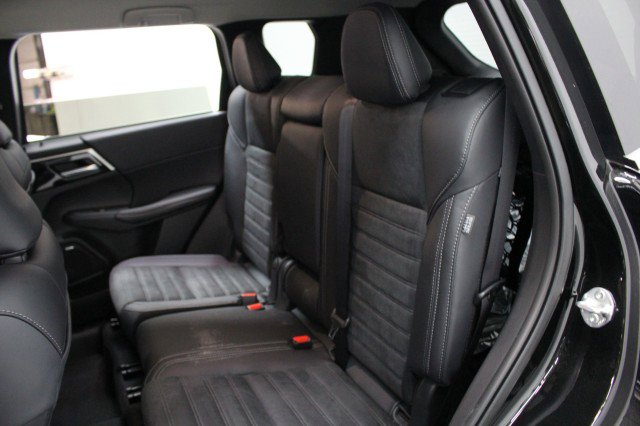 New 2026 Mitsubishi Outlander SE AWD/4WD image 25