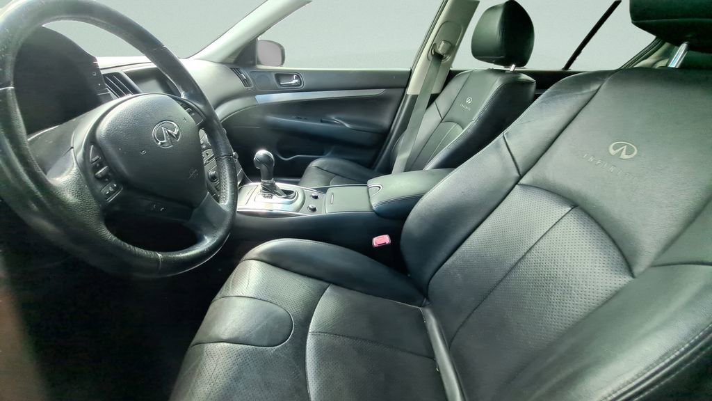 Used 2013 INFINITI G37 Journey image 5